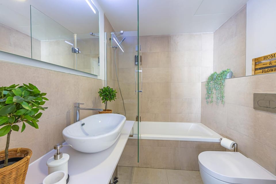 Shower, Bathroom, Bath