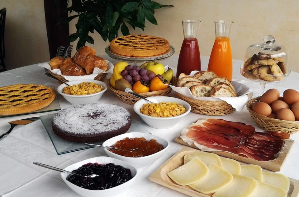 Food close-up, Continental breakfast, Buffet breakfast, Drinks