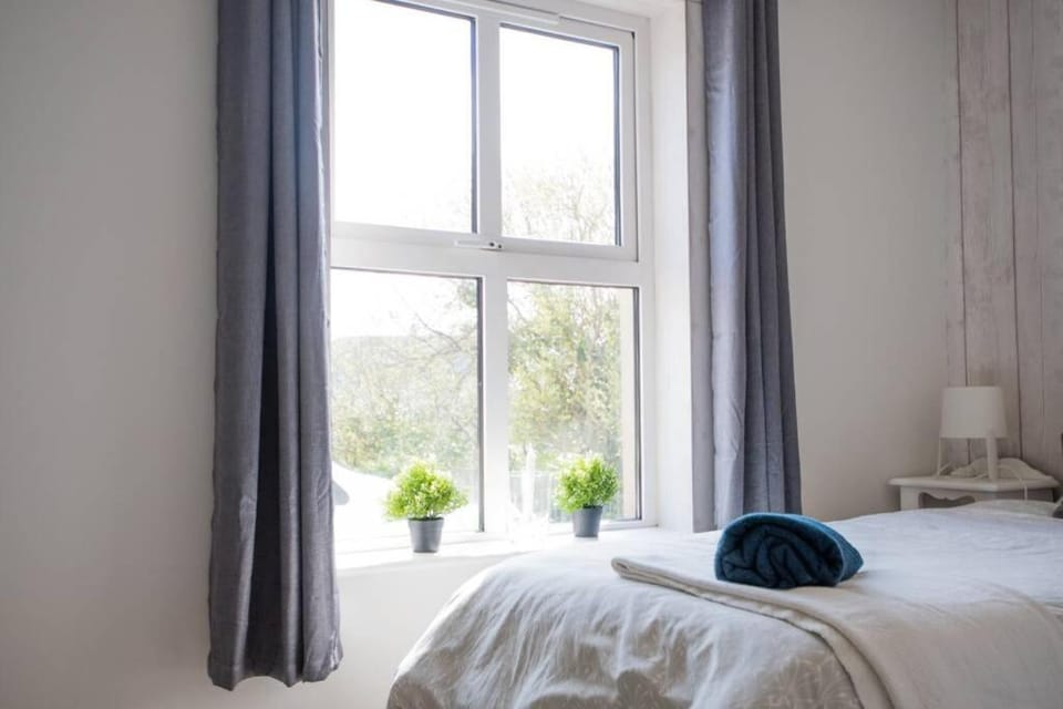 Fishermans Cottage Stunning Two Bedroom with Views close to town House in County Sligo