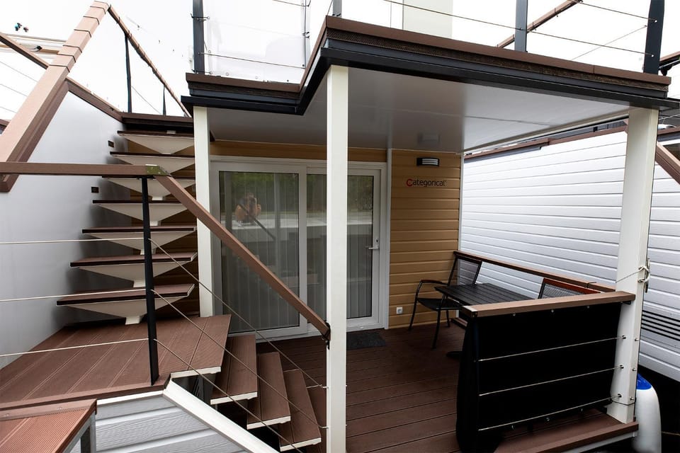 Property building, Balcony/Terrace