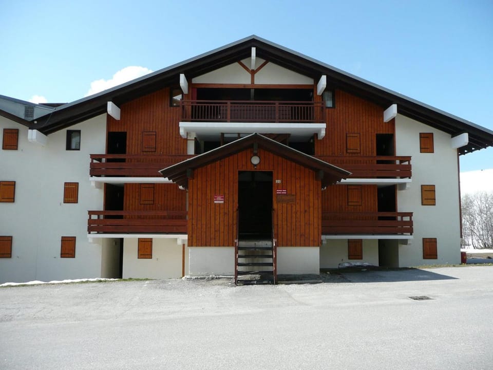 Studio cabine 4 pers aux Saisies, proche commerces - FR-1-594-215 Cabin in Villard-sur-Doron