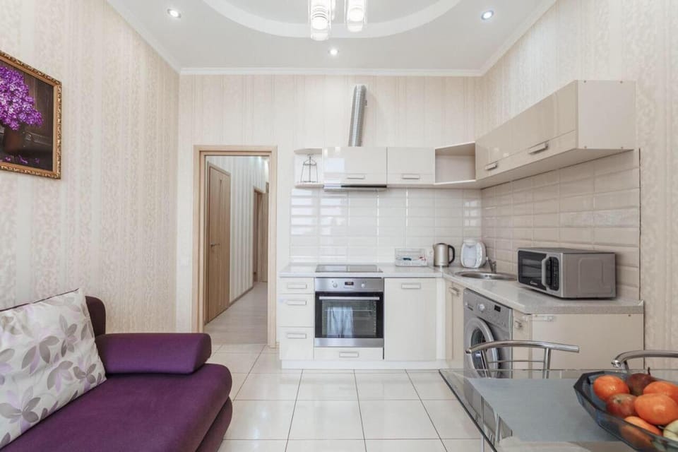 Апартаменти в Аркадии с видом на море,кухней и двумя спальнями Apartment in Odessa