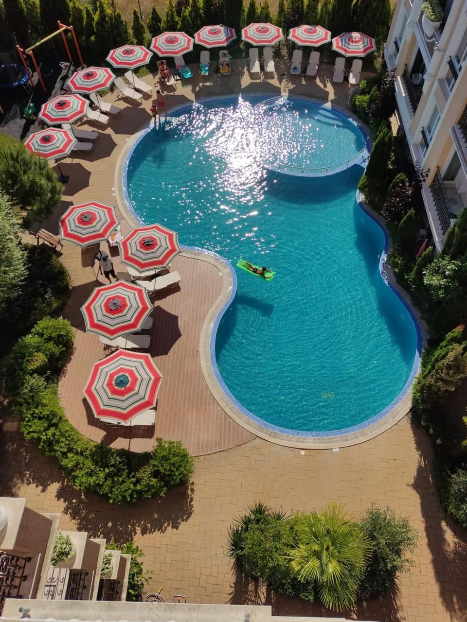 Swimming pool