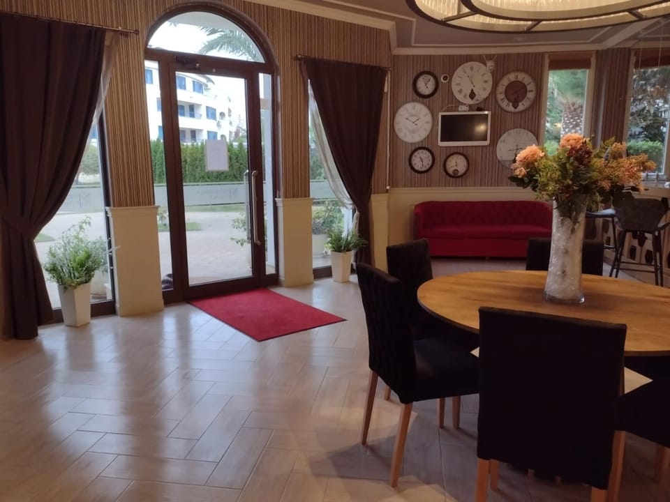 Messembria Palace Bulgaria Apartment in Sunny Beach