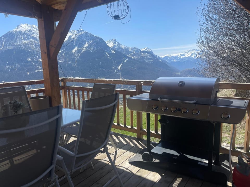 Patio, BBQ facilities, Balcony/Terrace, Balcony/Terrace, Mountain view