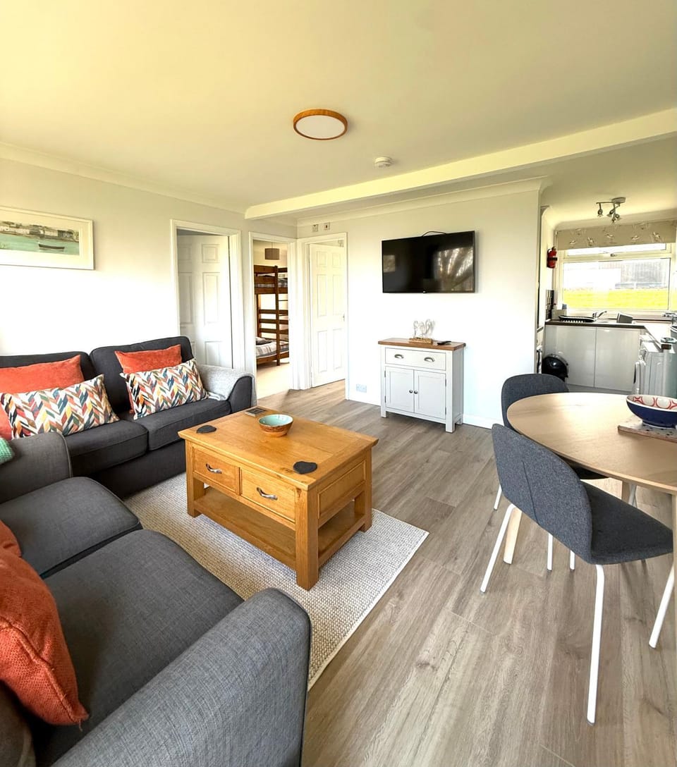 51 Norton Park Chalet in England