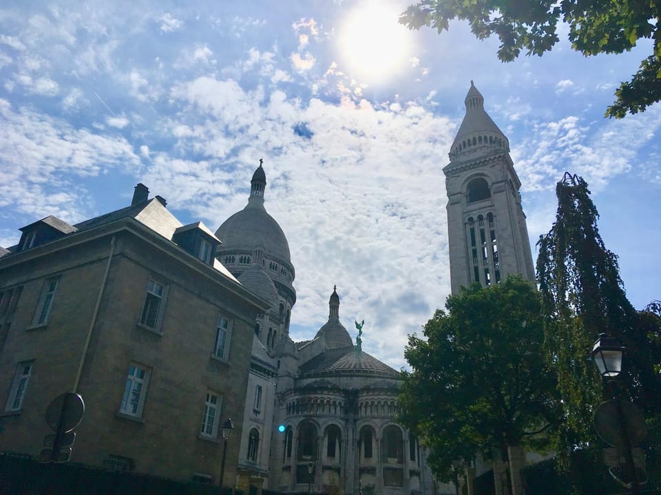 Nearby landmark, Neighbourhood
