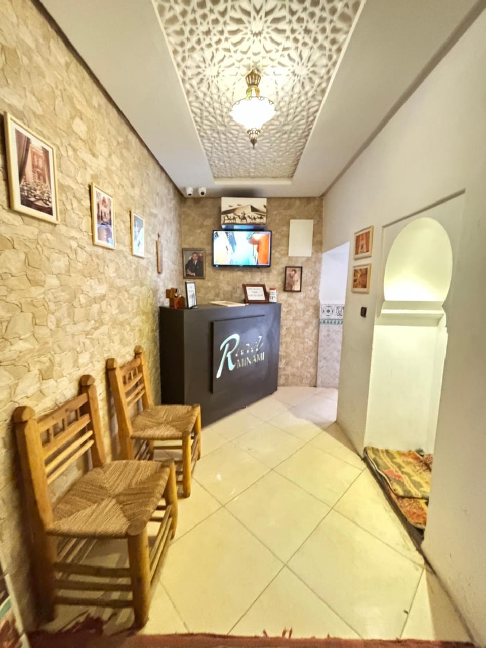 Property building, Lobby or reception, Dining area