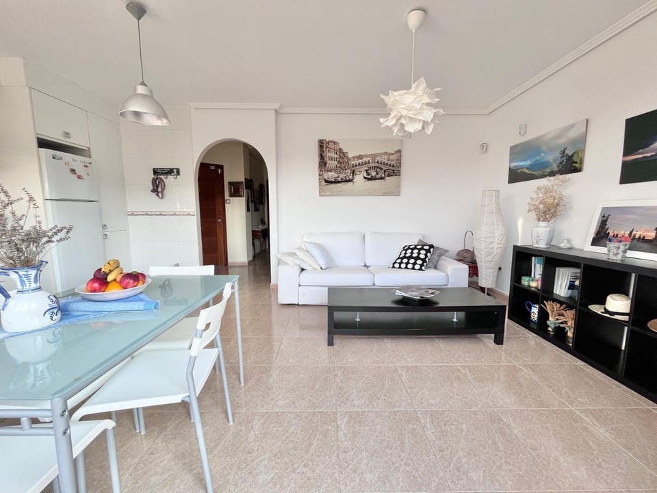 TV and multimedia, Kitchen or kitchenette, Living room, Dining area