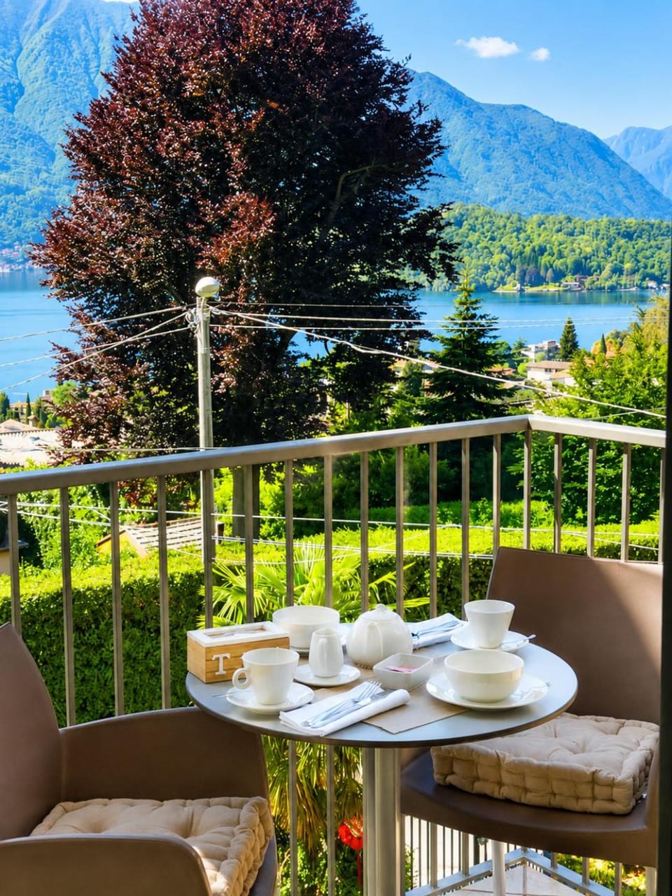 Balcony/Terrace, Lake view