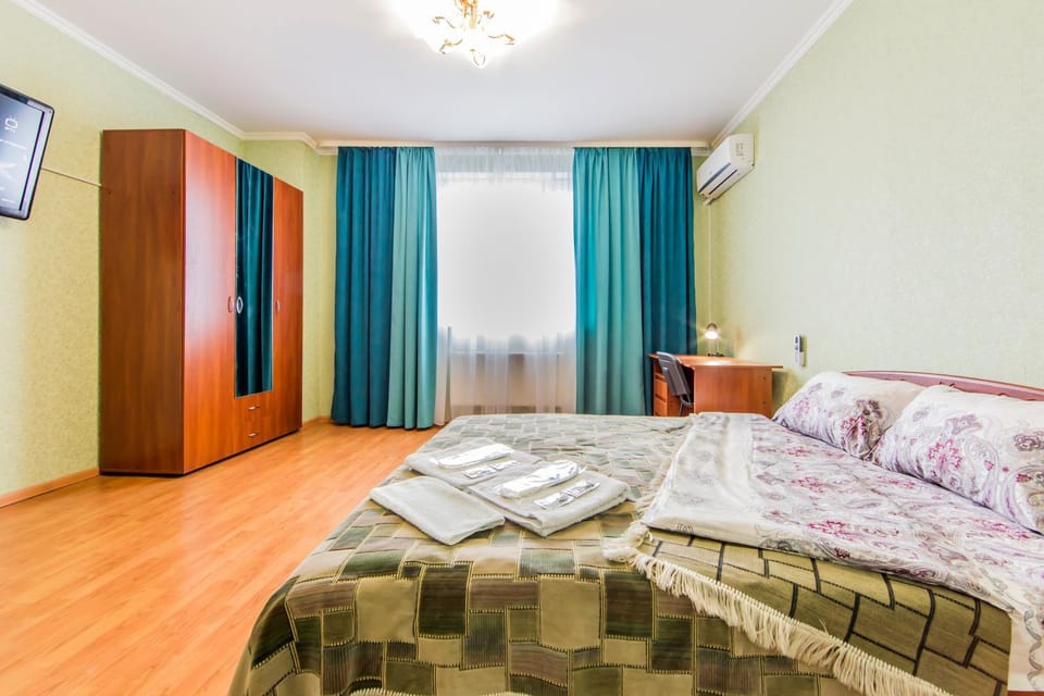 Просторная однокомнатная квартира возле скоростного трамвая Apartment in Kiev City - Kyiv