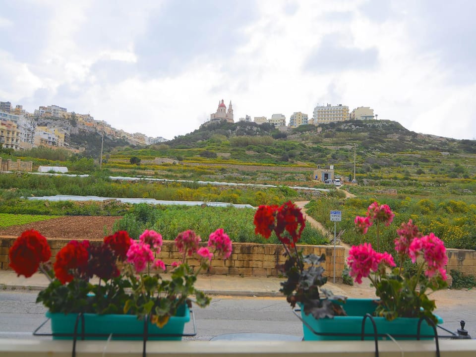 Balcony/Terrace, Landmark view, Street view