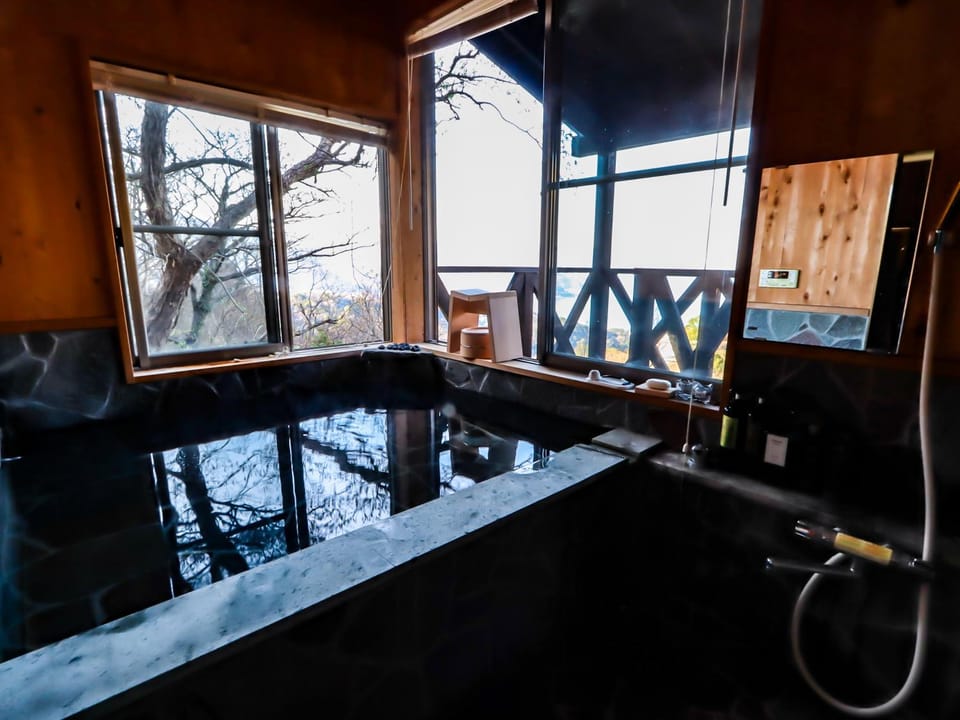 ATAMI Ocean Villa Retreat Villa in Shizuoka Prefecture