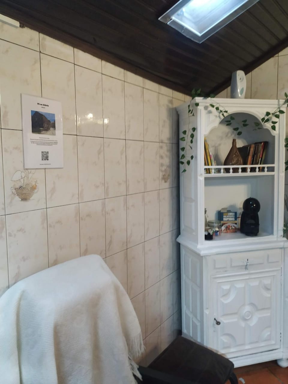 Coffee/tea facilities, kitchen