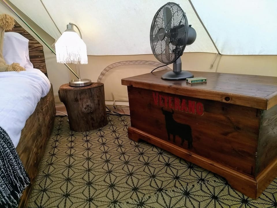 Romantic Safari tent House in Baix Ebre