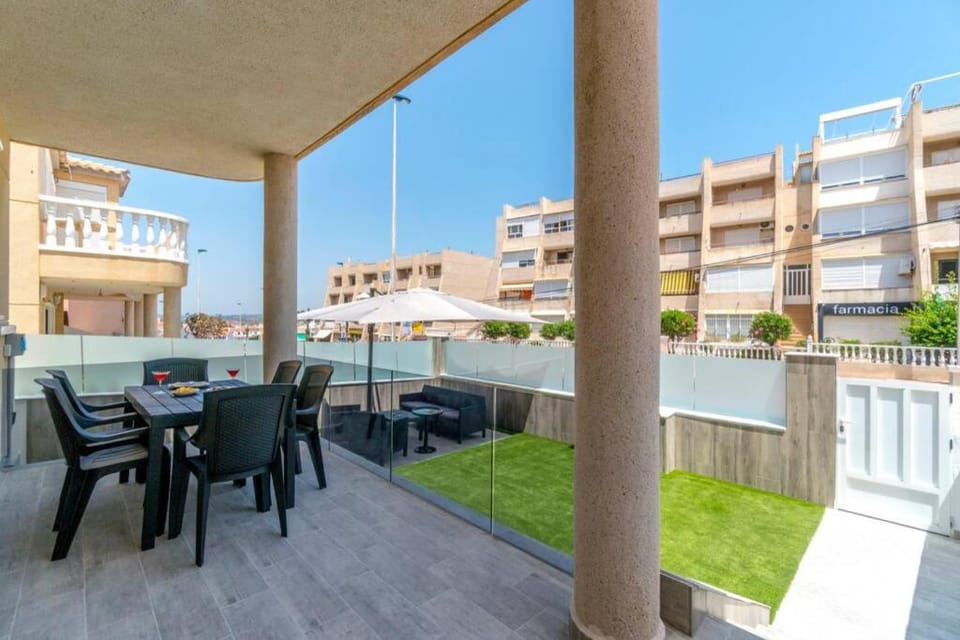 Villa-Capricho Playa - Zeus House in Torrevieja