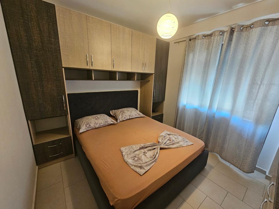 Bed, Photo of the whole room, Bedroom, wardrobe
