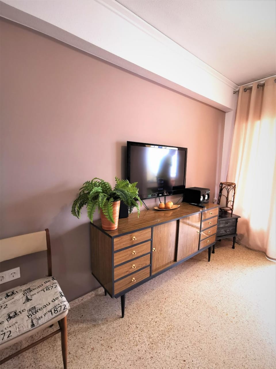 Communal lounge/ TV room, TV and multimedia, Living room
