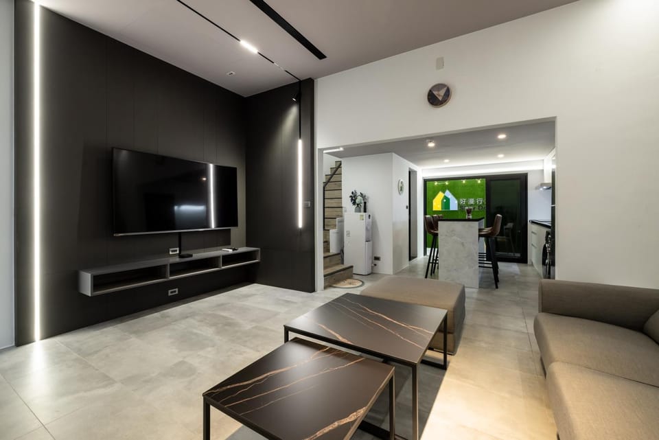 Communal lounge/ TV room, Living room