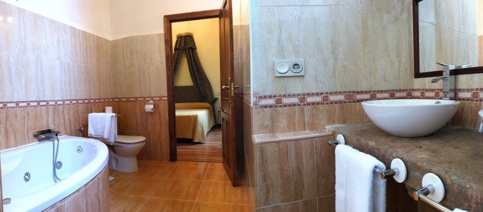 ARTE Y NATURA VALDIVIELSO Hotel in Cantabria