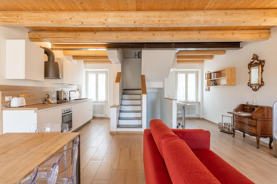 Aghèl Luxury Room Bed and Breakfast in Recanati