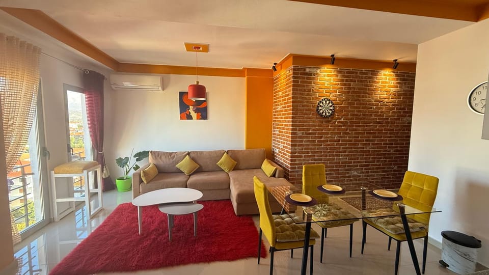 Living room, Seating area, Dining area