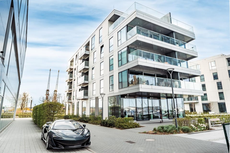 Property building, Balcony/Terrace