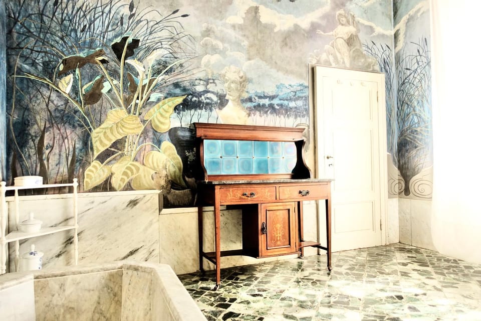 Bathroom, Decorative detail, Bath