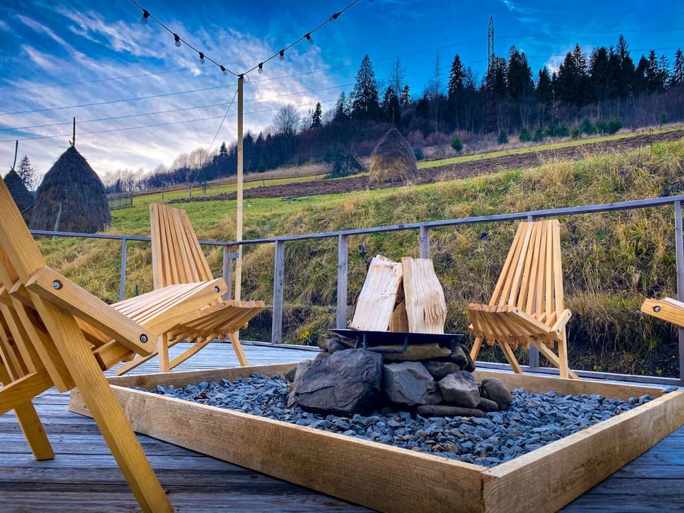 Patio, Nearby landmark, Spring, Natural landscape, Winter, Summer, Balcony/Terrace, Hiking, Autumn, On site, Mountain view, Area and facilities, Area and facilities, Seasons, Sunrise, Sunset, sunbed