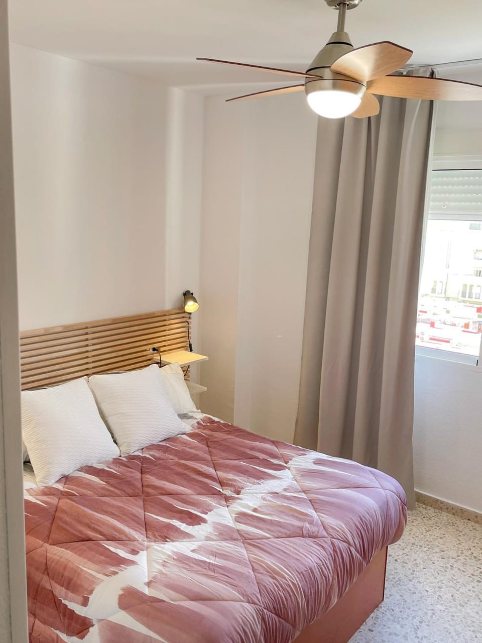 Azvalia - Valparaíso beach apartment - Piscina y parking gratis Apartment in El Puerto de Santa María