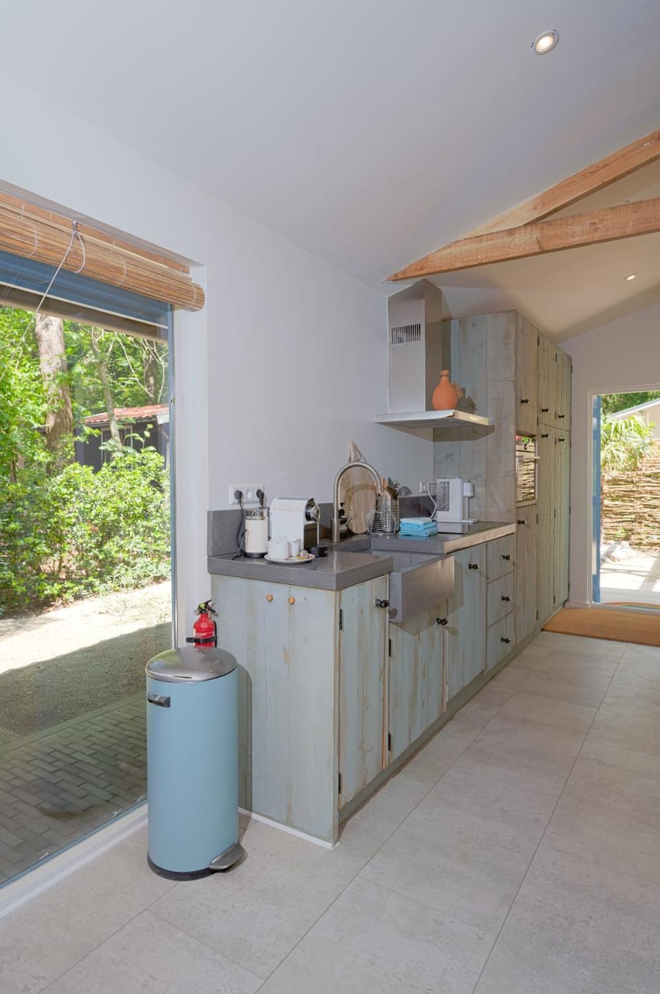 Coffee/tea facilities, Kitchen or kitchenette, pet friendly, stove