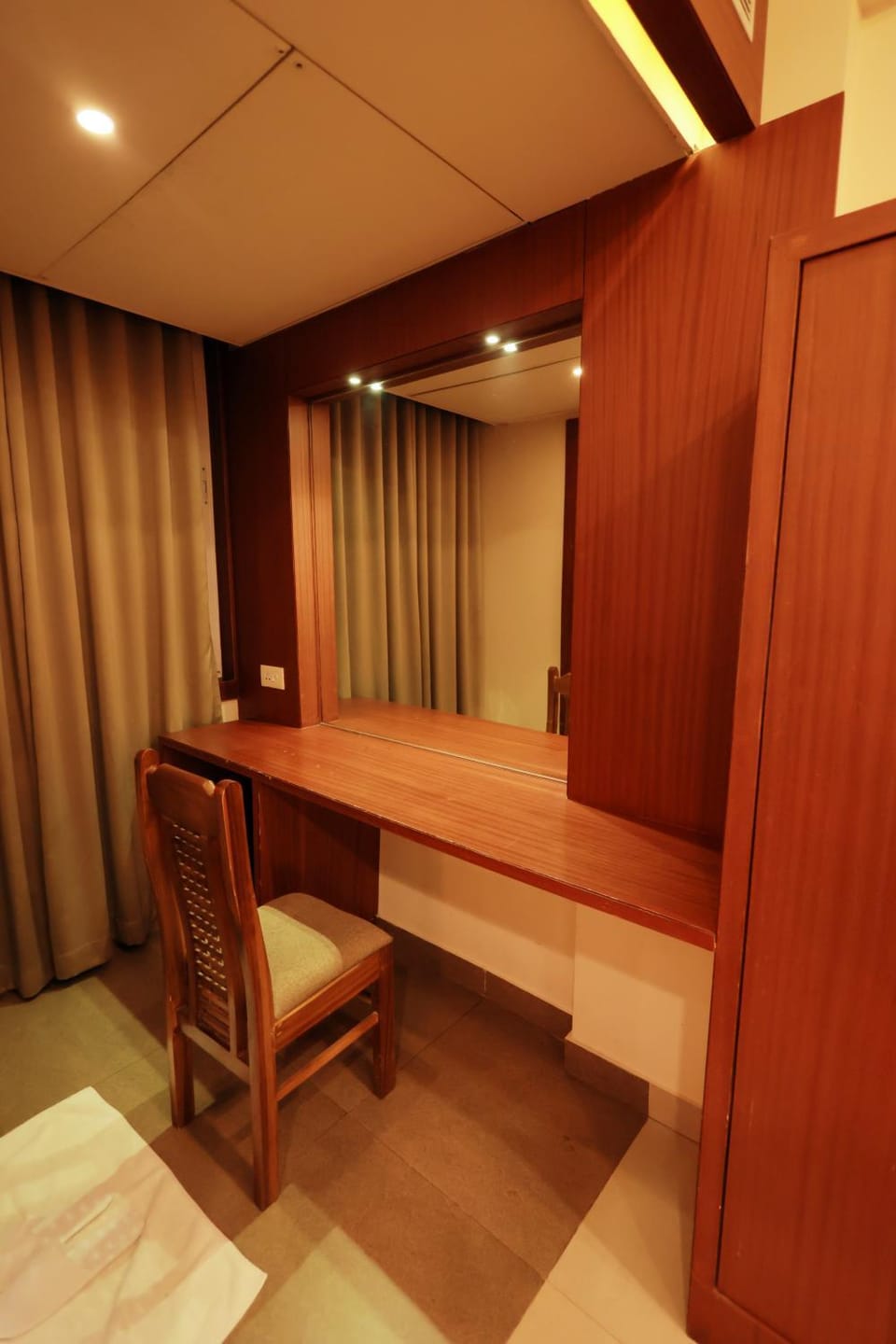 wardrobe