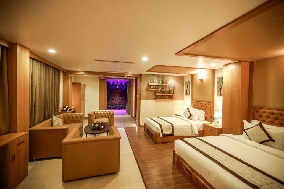 Living room, Photo of the whole room, Seating area