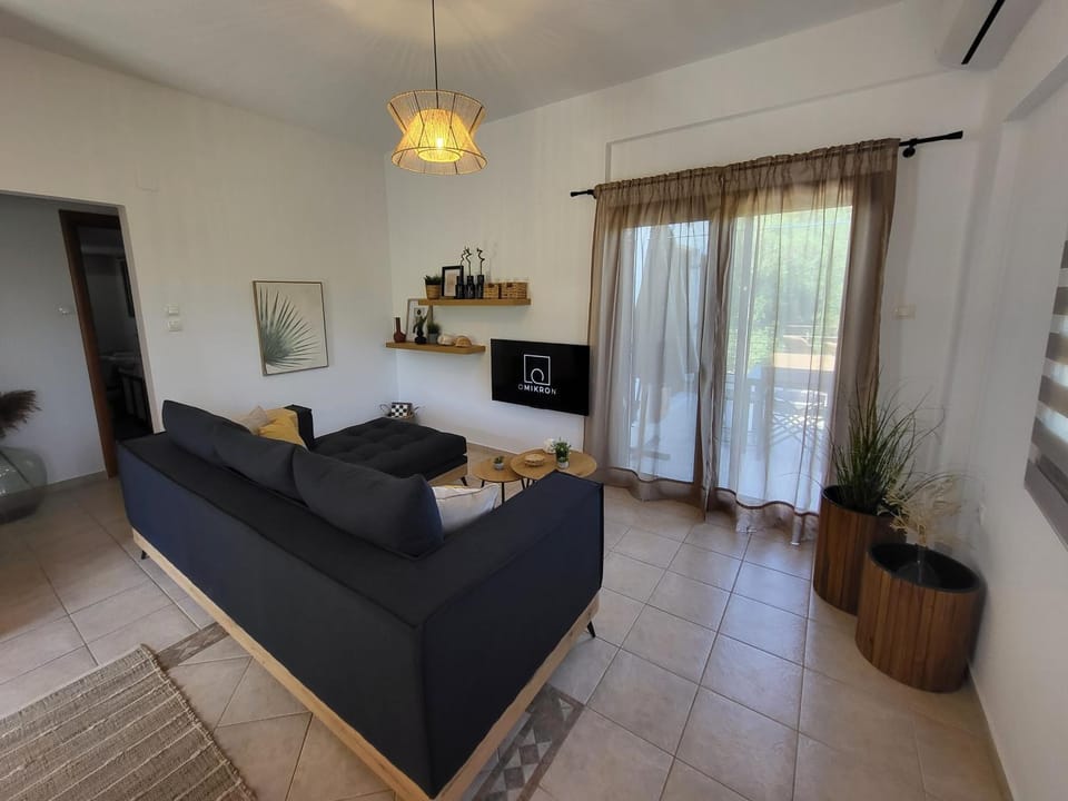 TV and multimedia, Seating area, Evening entertainment
