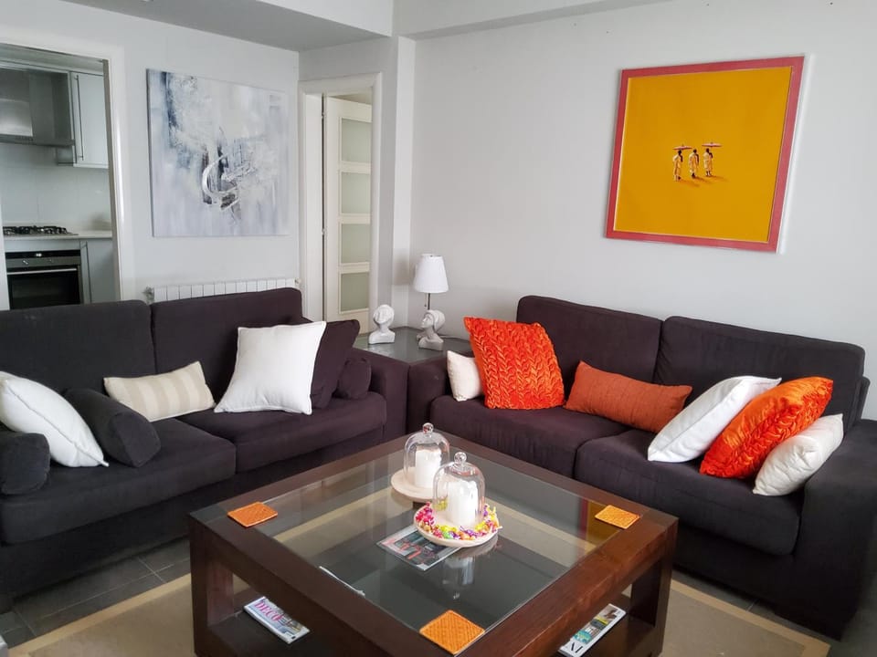 Espacioso, céntrico y cercano a la playa. Apartment in Sitges
