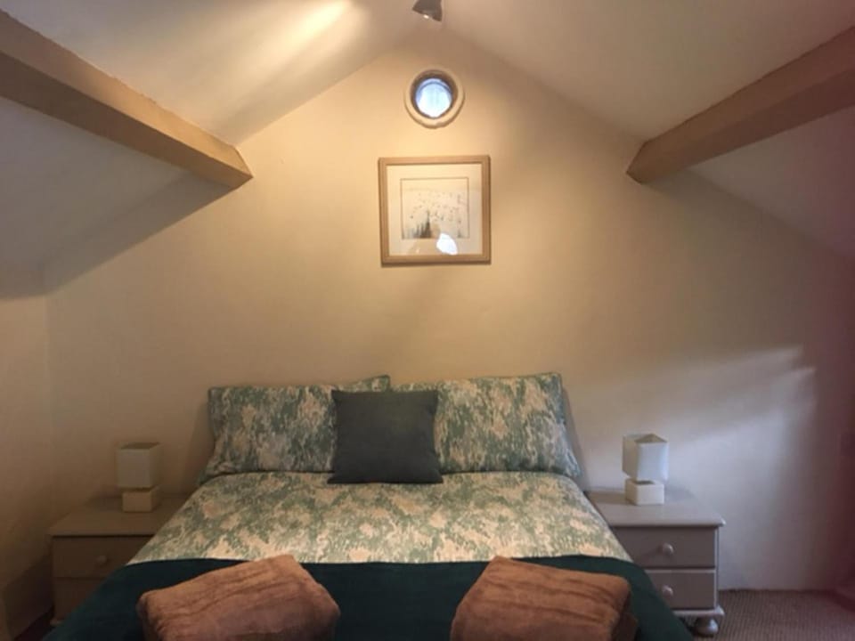 Cottage - Sleeps 4 - Pets Ok - Garden - Parking House in England