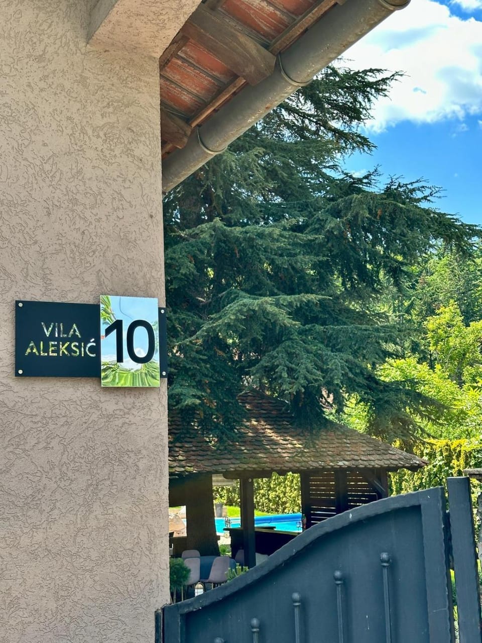 Property logo or sign