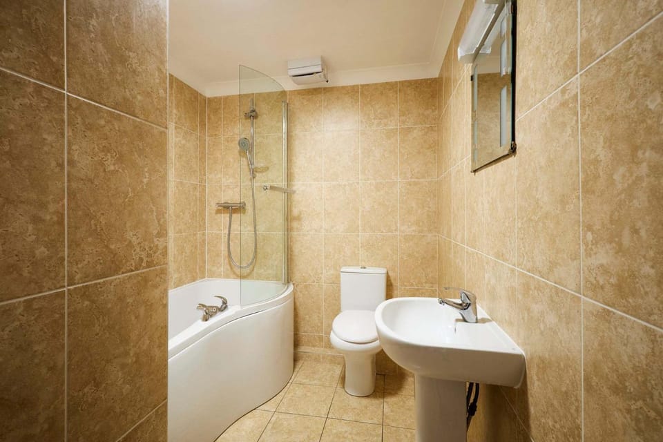 Toilet, Bathroom, Bath