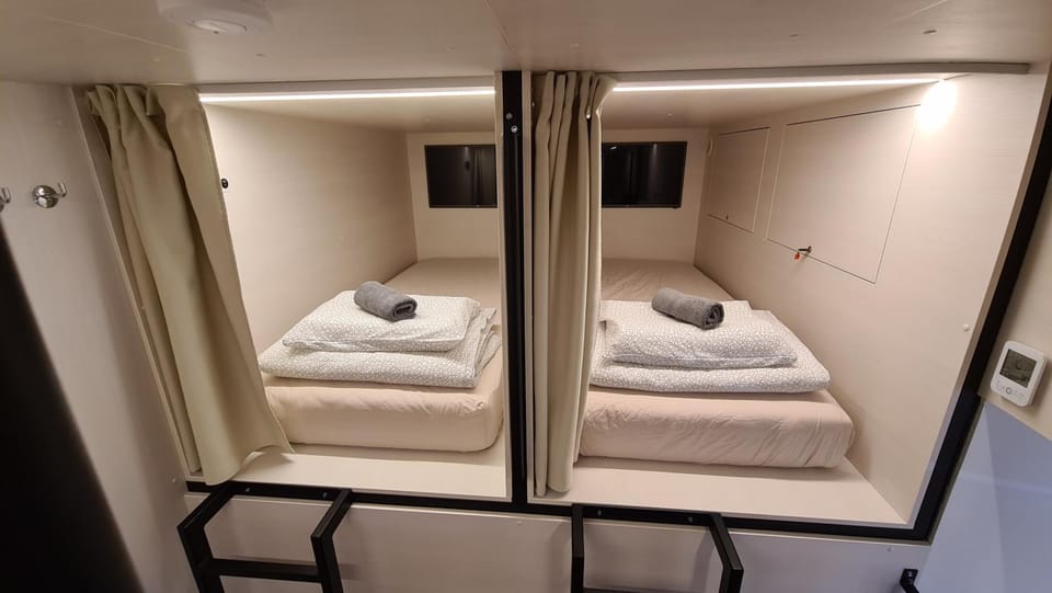 Bed, Bedroom, bunk bed