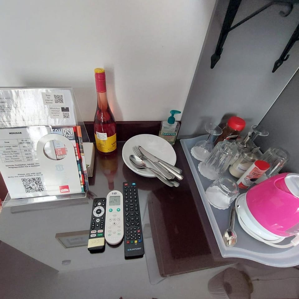 Coffee/tea facilities, Kitchen or kitchenette, Drinks, Alcoholic drinks
