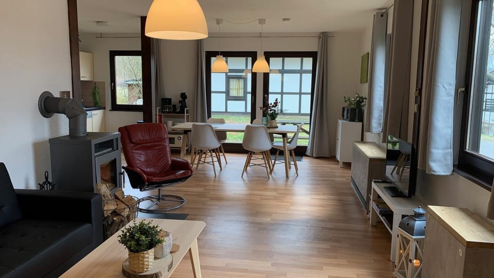 Ferienwohnung Mimo direkt am Waldrand Apartment in Frankenau
