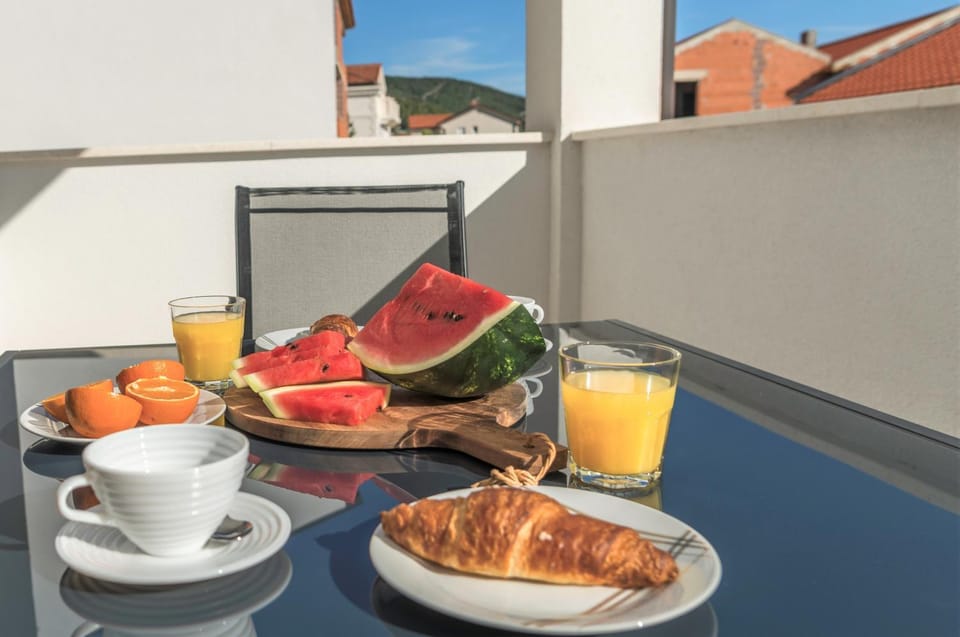 Food and drinks, Food, Breakfast