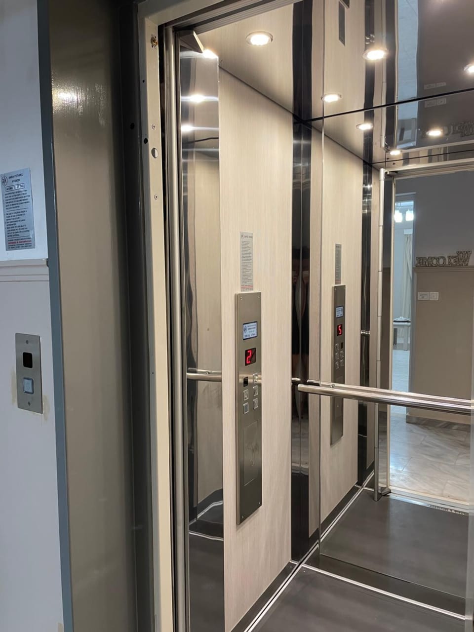 Remvi Deluxe Apartment 104 with Sea View Apartment in Karpathos