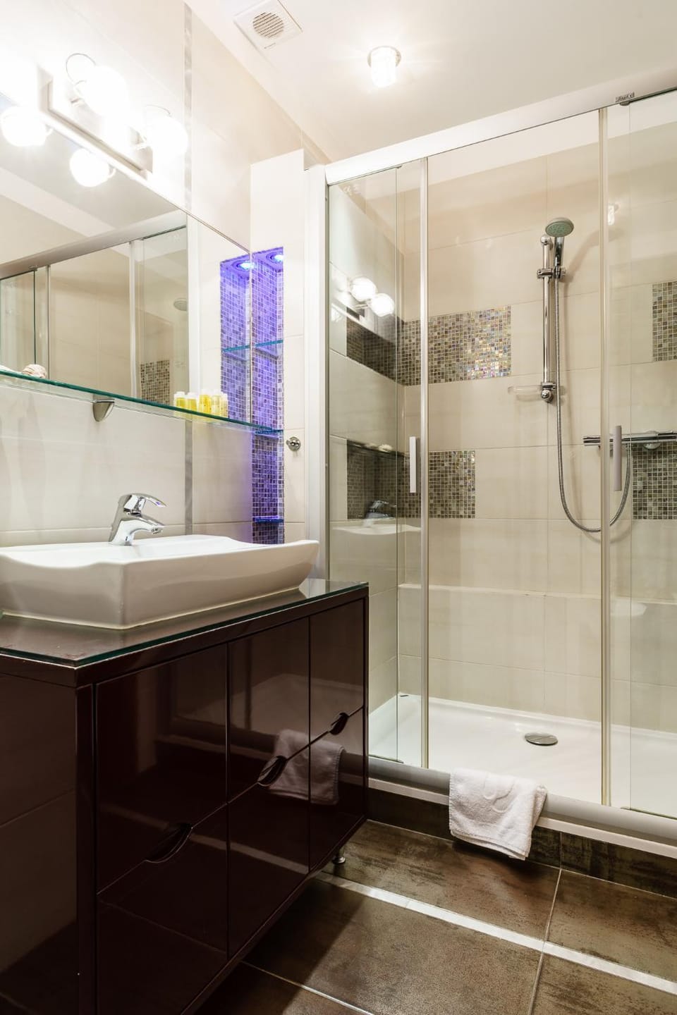 Shower, Bathroom