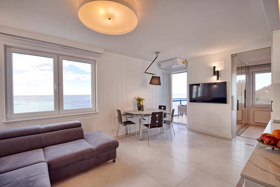 Living room, Sea view