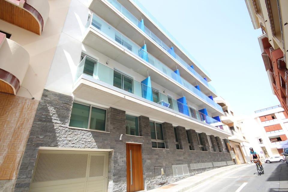Property building, Off site, Lobby or reception