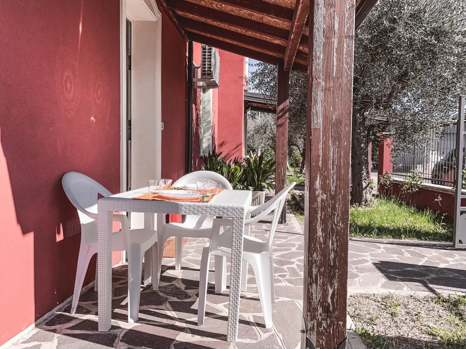 Patio, Garden view