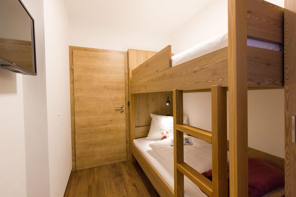 bunk bed