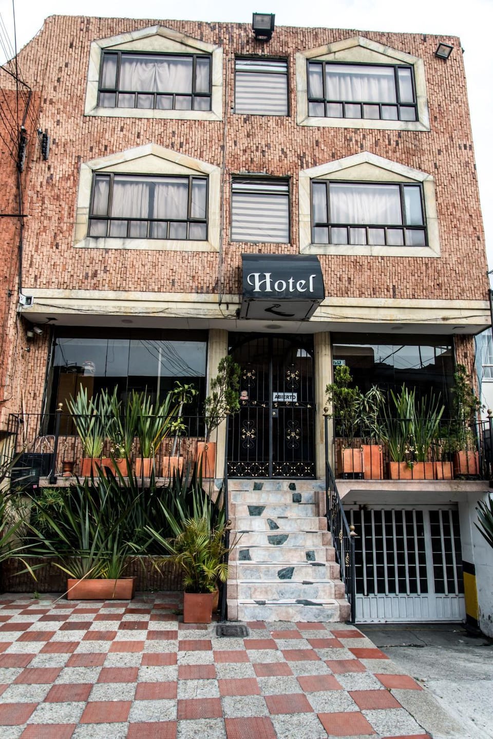Property building, Facade/entrance
