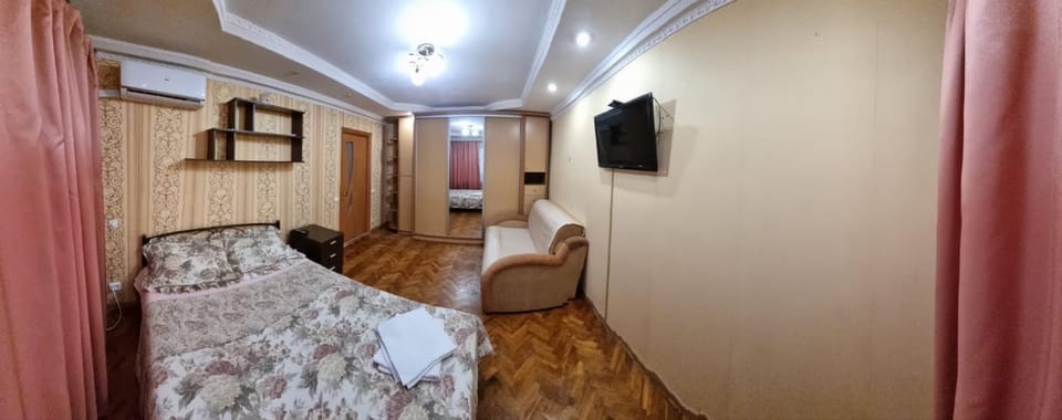 Затишна 1 кімнатна квартира біля метро Дарниця Apartment in Kiev City - Kyiv